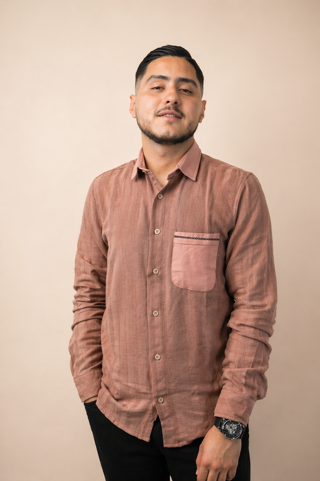Chemise "Artisan Texturée" – L'Élégance Décontractée